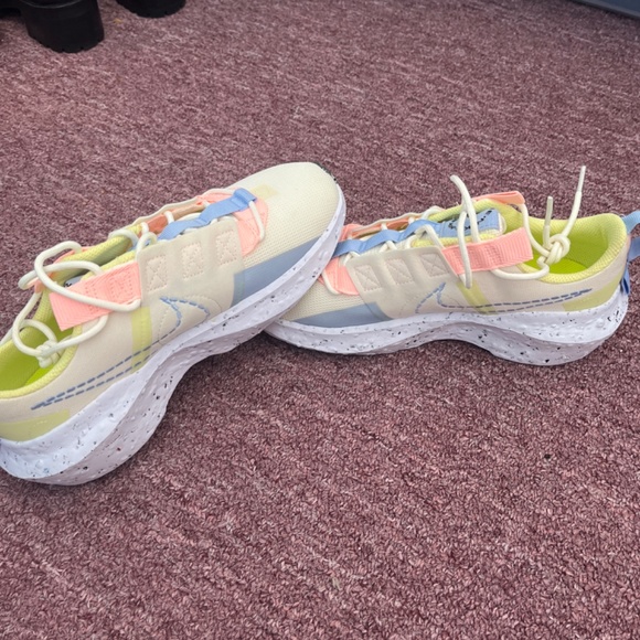 Nike sneakers - Picture 4 of 6